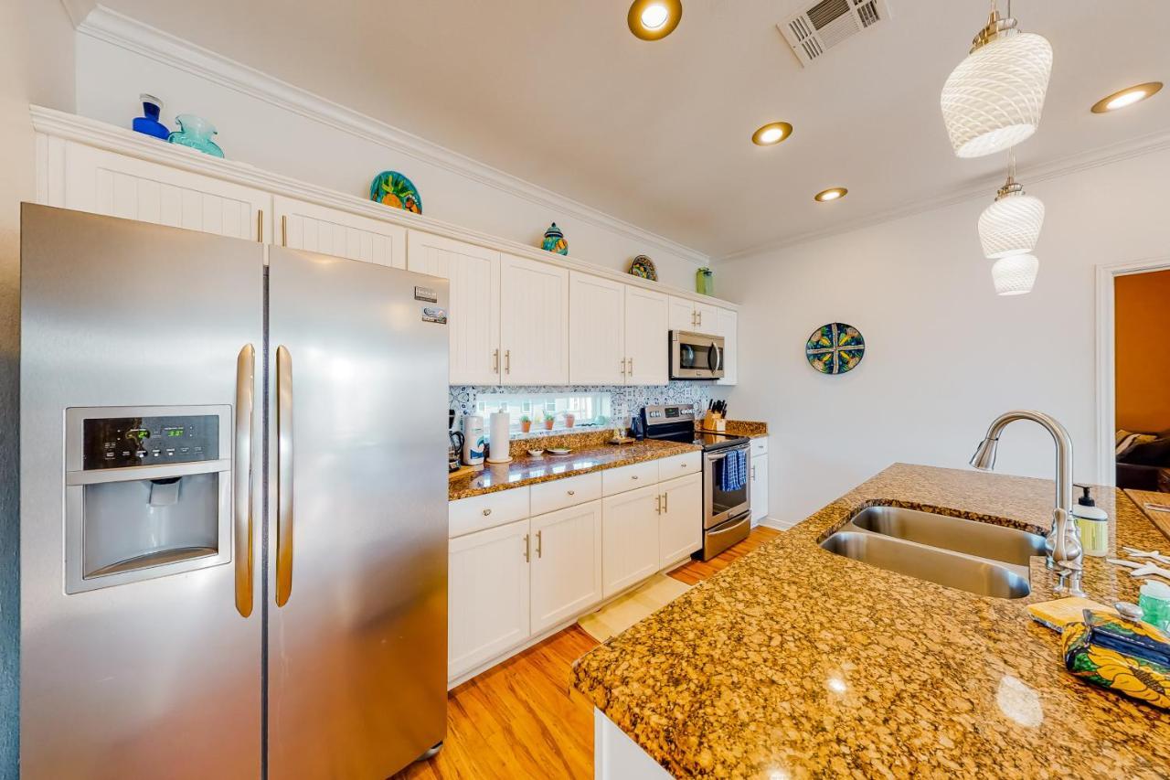 4 Palms Villa Bolivar Peninsula Екстериор снимка