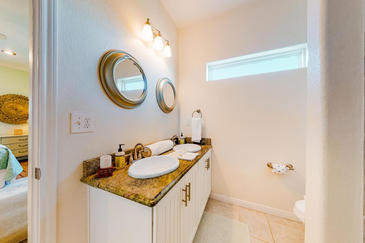 4 Palms Villa Bolivar Peninsula Екстериор снимка
