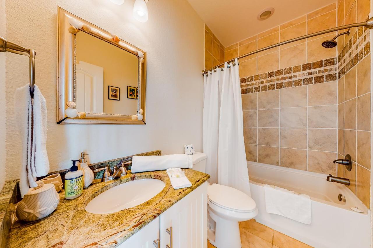 4 Palms Villa Bolivar Peninsula Екстериор снимка